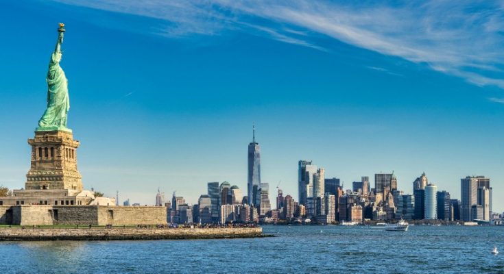 New USCIS guidance changes weekend deadline rules, putting age-based petitions and immigration filing schedules under closer scrutiny.